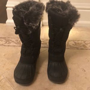 Arctic cat snow boots worn one time